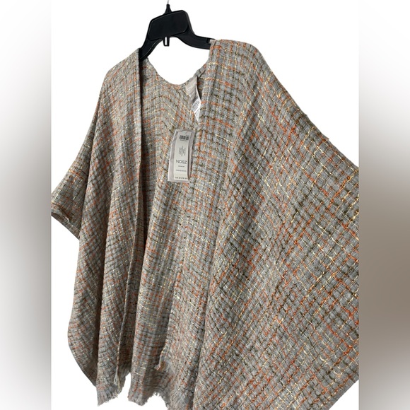 NWT Chico’s Plaid Tweed Ruana Wrap Fringe Fall Fashion Preppy One Size - Picture 2 of 11